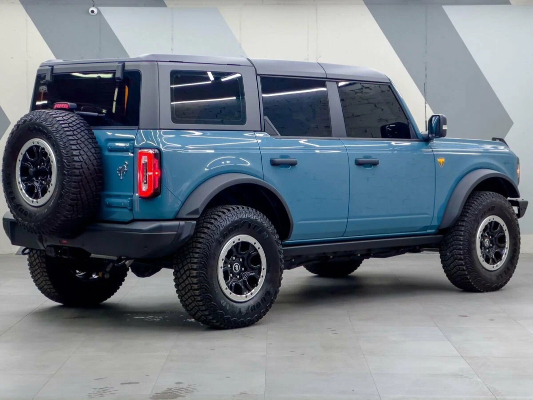 Ford, Bronco, 2022